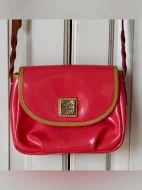 Dooney & Bourke Coral Patent Crossbody with Tan Trim. Small size.